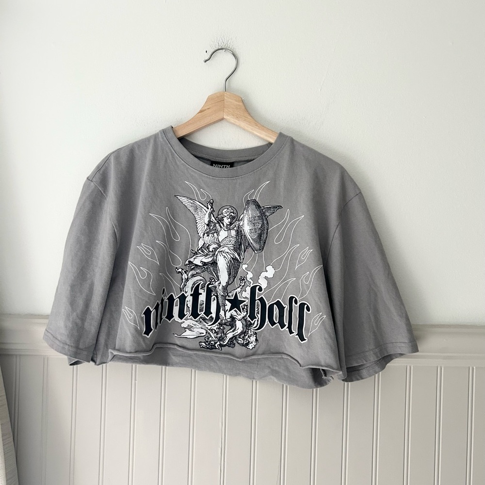 Ninth Hall Medium Ultra Cropped Boxy Olivia Angel Grey Crop Tee Tshirt